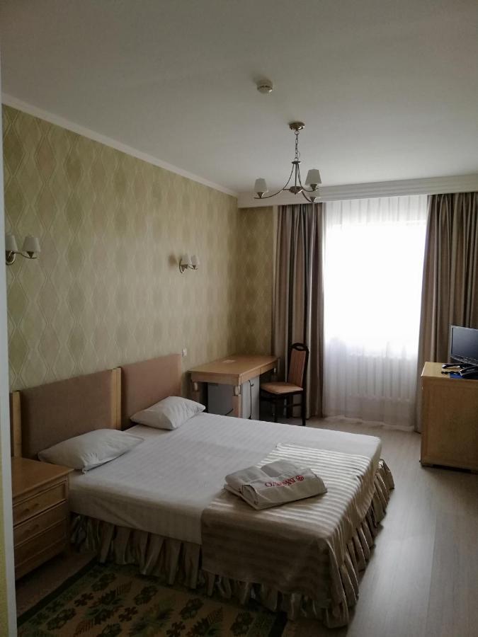 O Azamat Hotel Astana Eksteriør billede