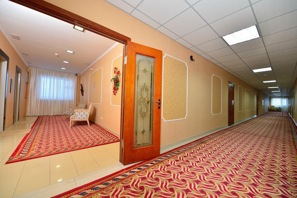 O Azamat Hotel Astana Eksteriør billede