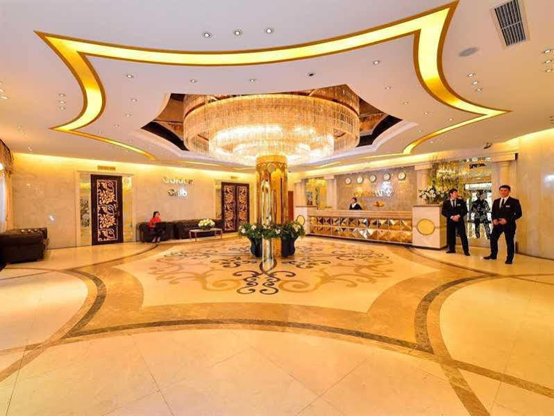 O Azamat Hotel Astana Eksteriør billede